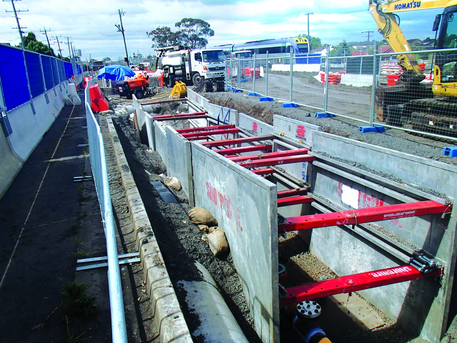 Smooth Wall Aluminium Shoring Boxes