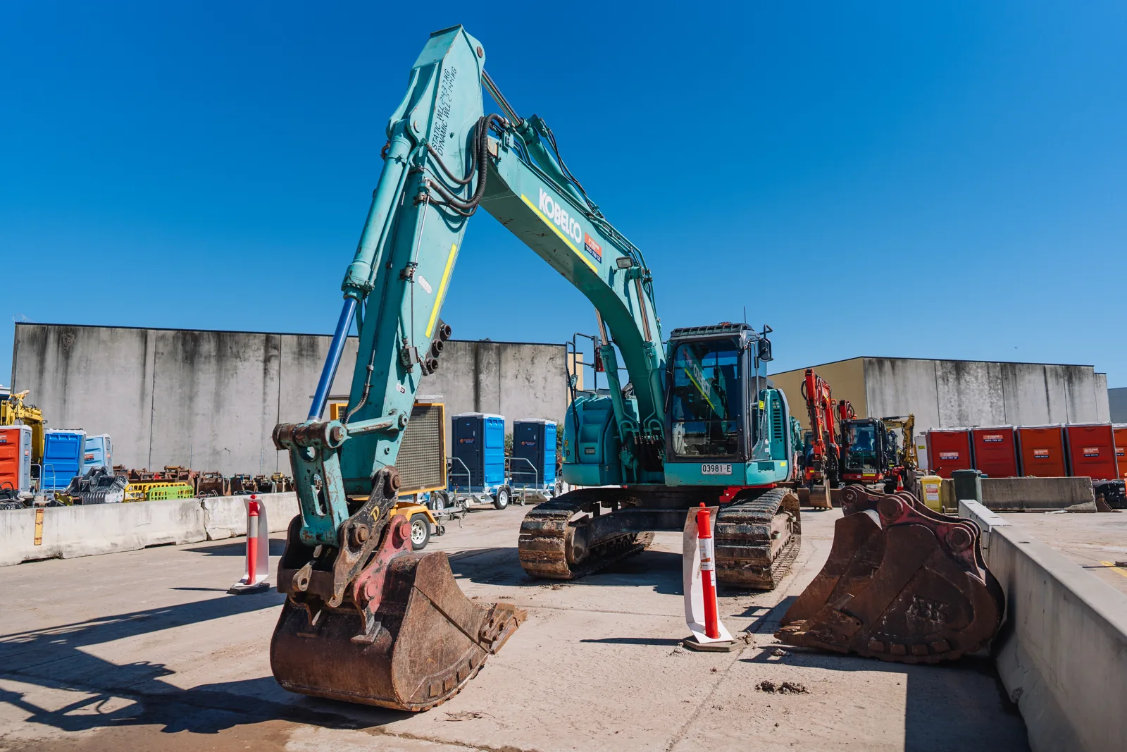 18.0-25.0T Excavator