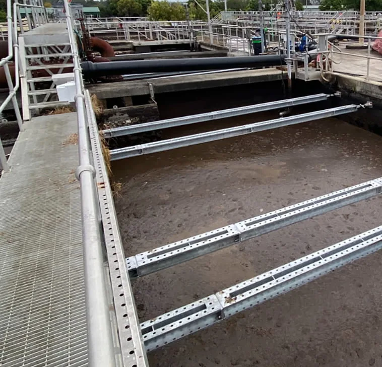 Horizontal Props To Support Sewage Tank Dividing Wall – Brisbane