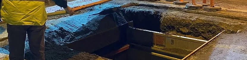 trafficable steel plates over shoring box