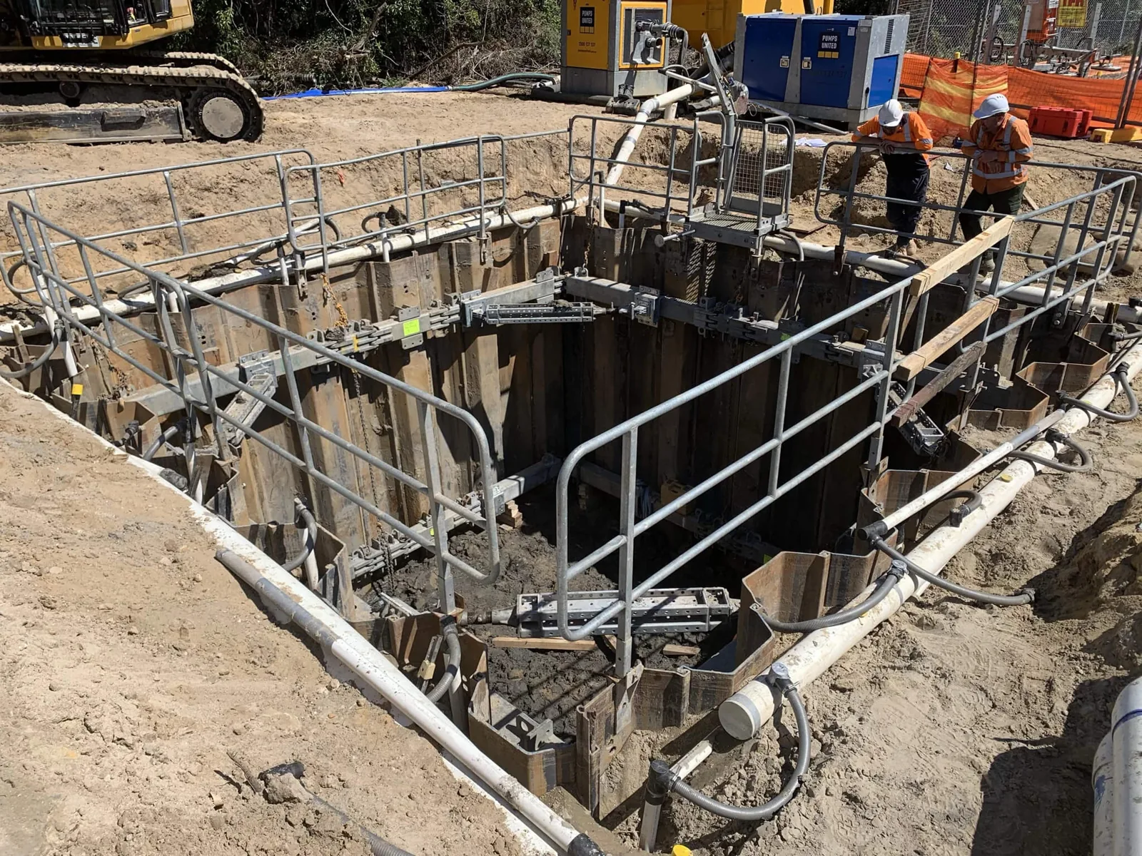Hydraulic Bracing for a Pump Well – Sydney