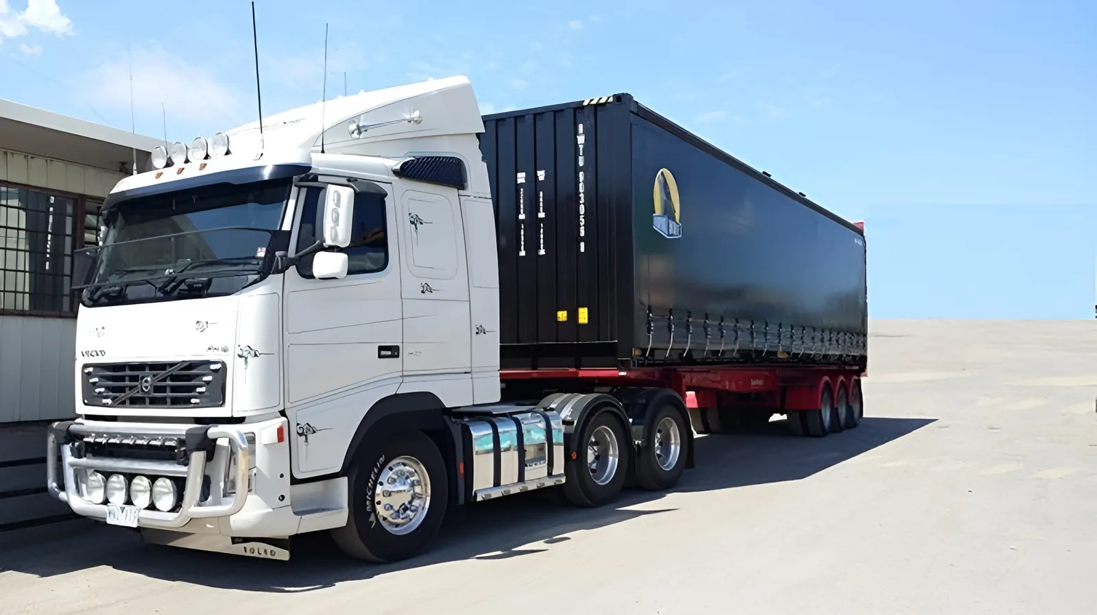 Rail Curtainside Container
