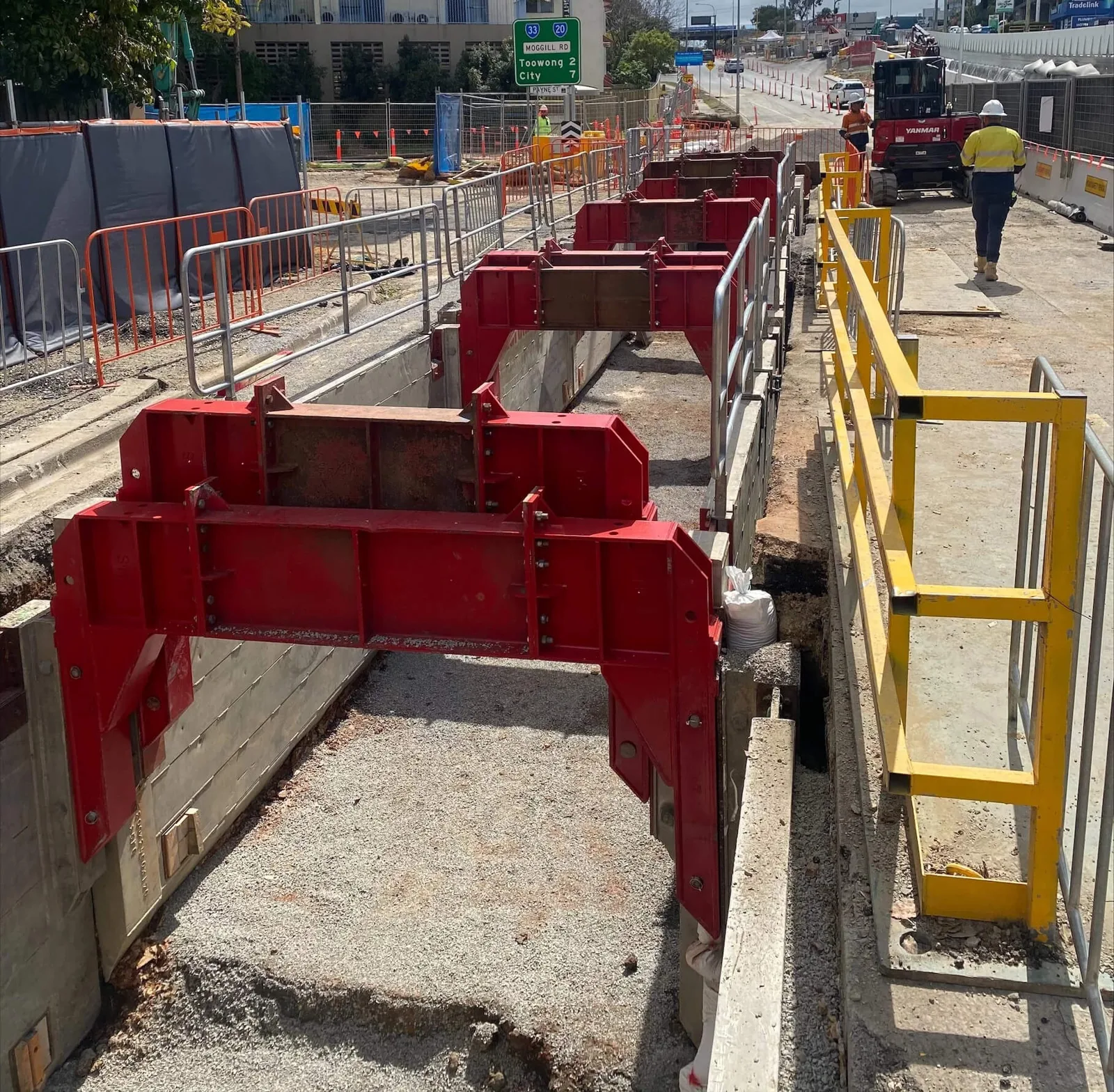 Using High Clearance Shoring Struts to Install Culverts – Brisbane