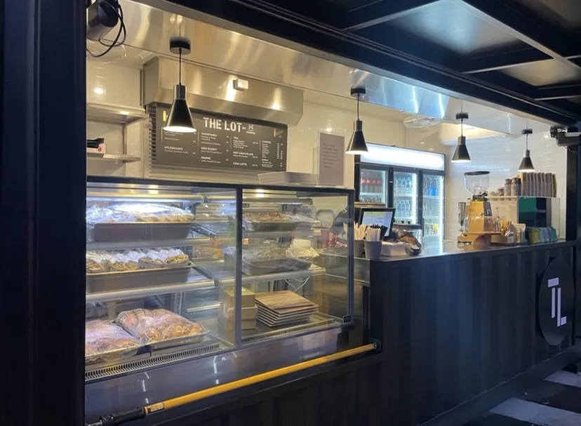 Cafe Maurice Stainless Steel interior