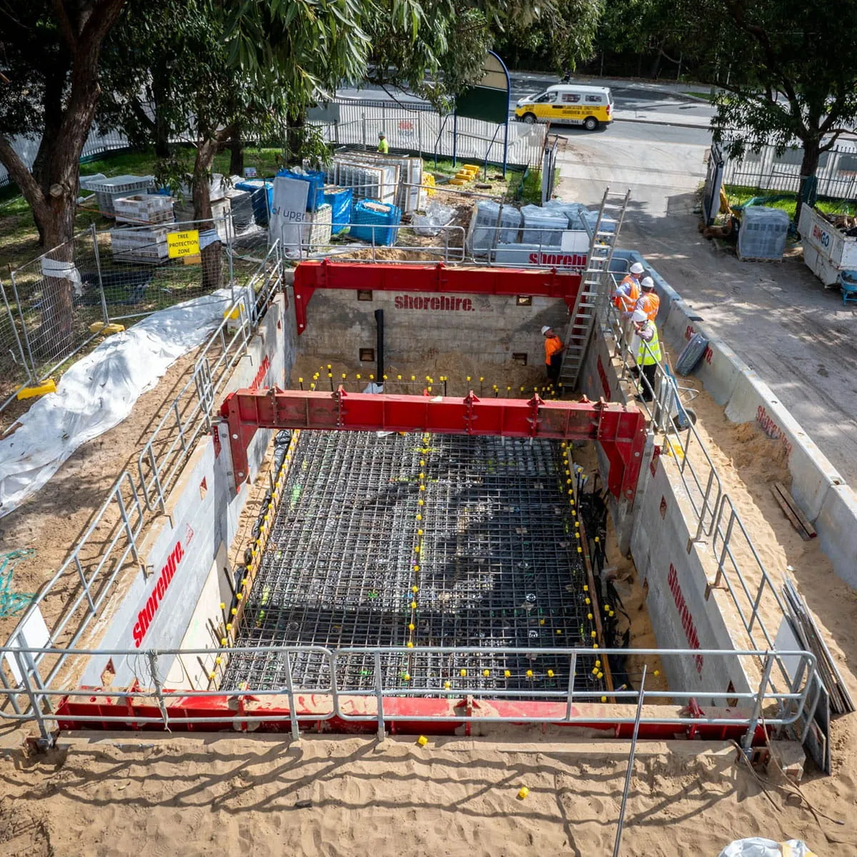 Retaining Sand With a 4-Sided Shoring Box Solution